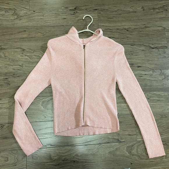 Knit pink sweater - Picture 1 of 3